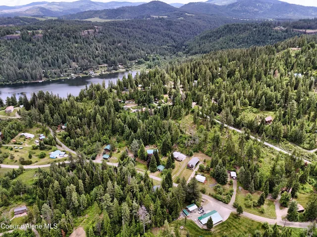 $460,000 | 26370 South Hinds Drive, St. Maries, ID 83861