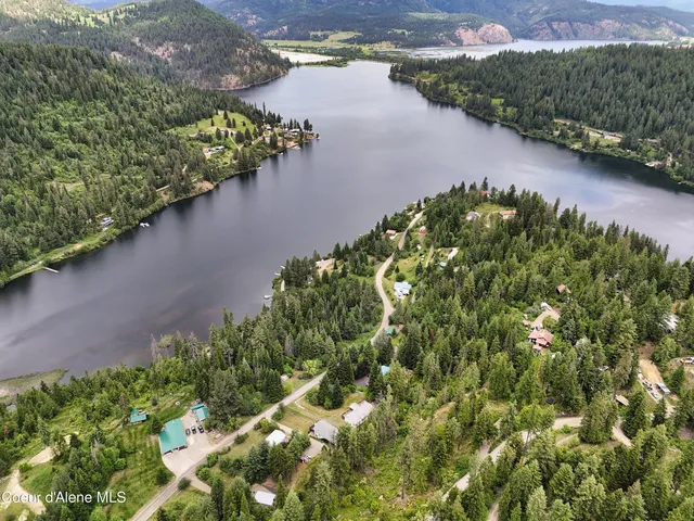 $460,000 | 26370 South Hinds Drive, St. Maries, ID 83861