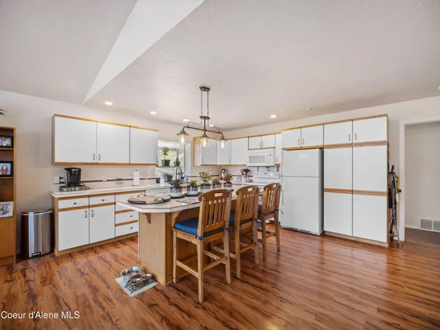 $460,000 | 26370 South Hinds Drive, St. Maries, ID 83861