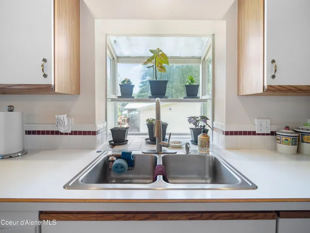 $460,000 | 26370 South Hinds Drive, St. Maries, ID 83861