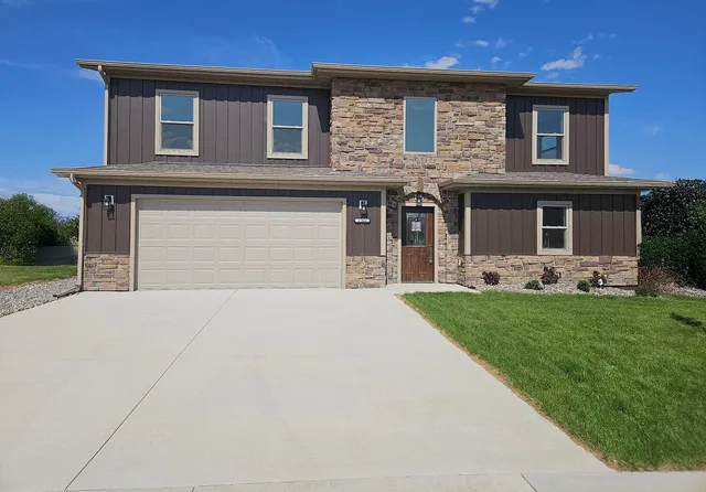 $599,750 | 2193 Excalibur Way, Unit HB9), Sheridan, WY 82801