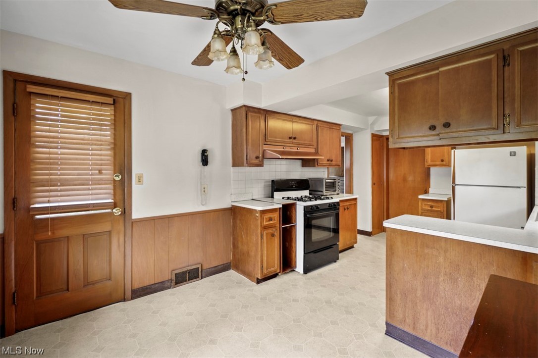3154 Corydon Road Cleveland, OH 44118 - Photo 19 of 34
