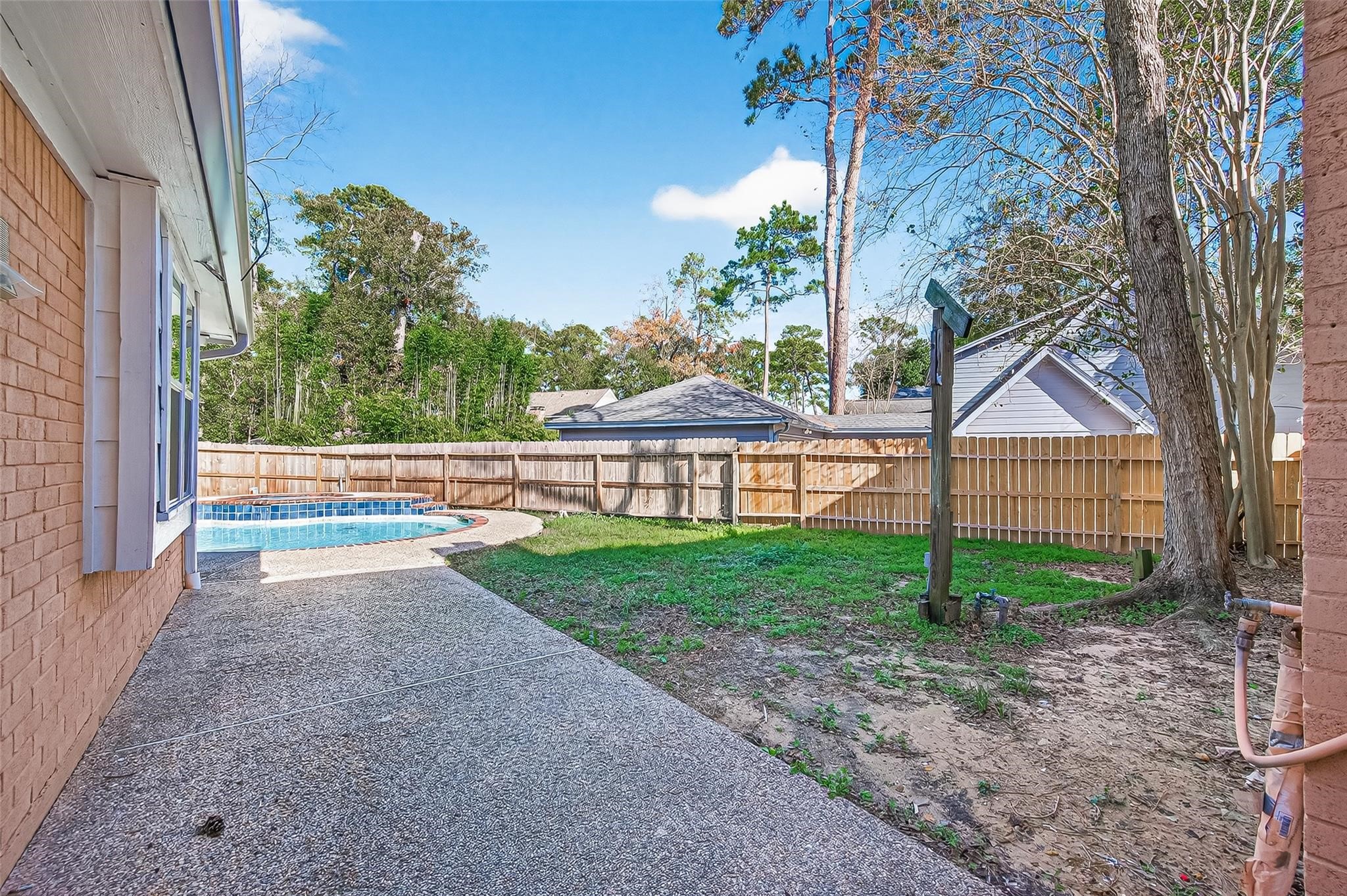 6210 Rippling Hollow Drive Spring, TX 77379 - Photo 8 of 50