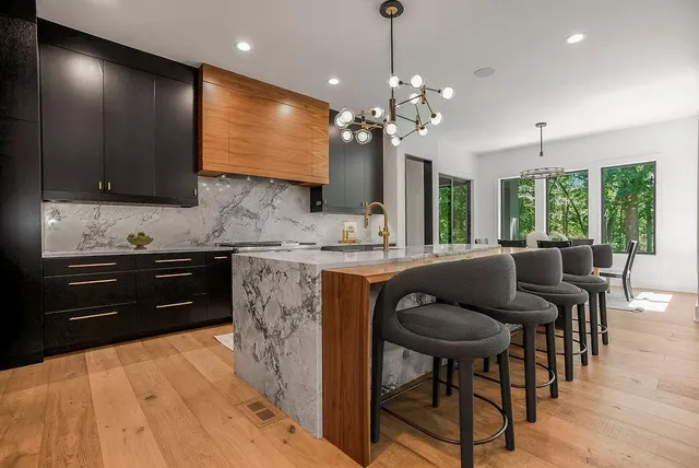 $1,685,000 | 23733 West 118th Terrace, Olathe, KS 66061