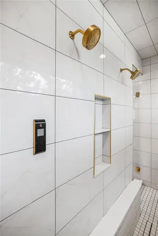 $1,685,000 | 23733 West 118th Terrace, Olathe, KS 66061