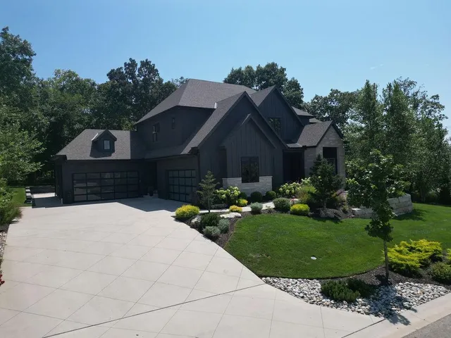 $1,685,000 | 23733 West 118th Terrace, Olathe, KS 66061