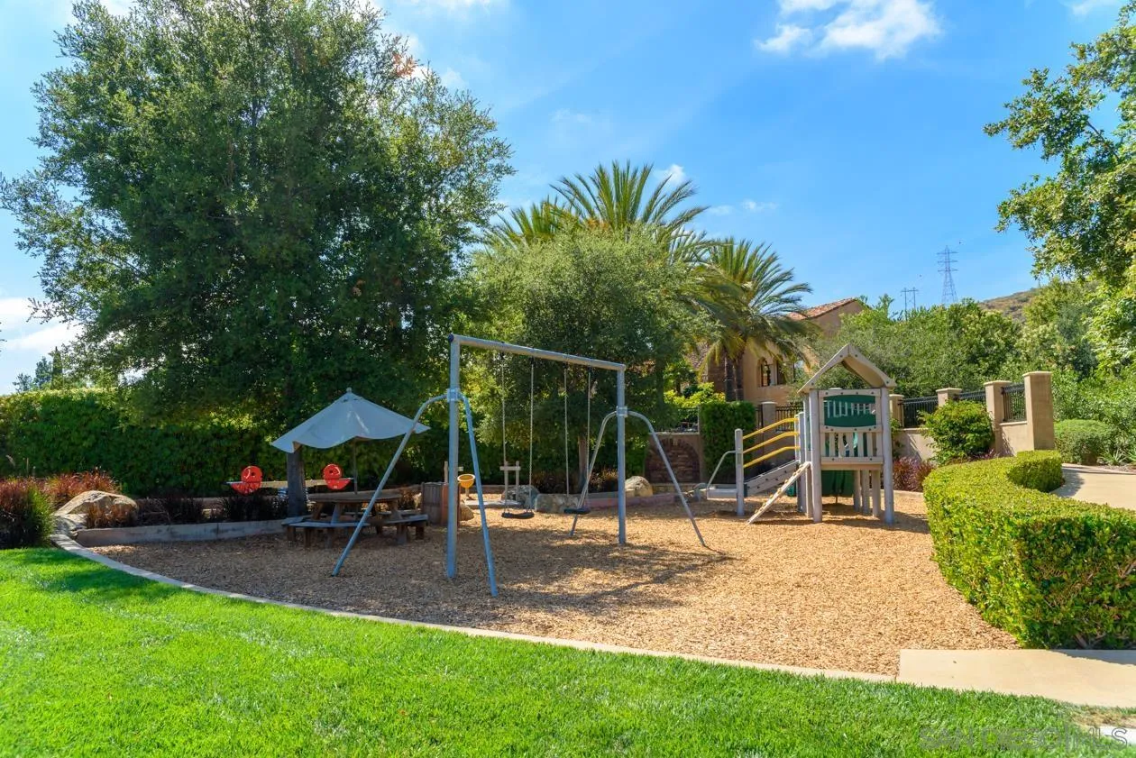 7967 Camino Sin Puente Rancho Santa Fe, CA 92067 - Photo 42 of 48