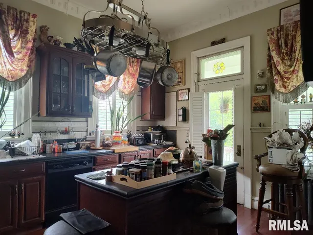 $400,000 | 319 High Street, Mound City, IL 62963