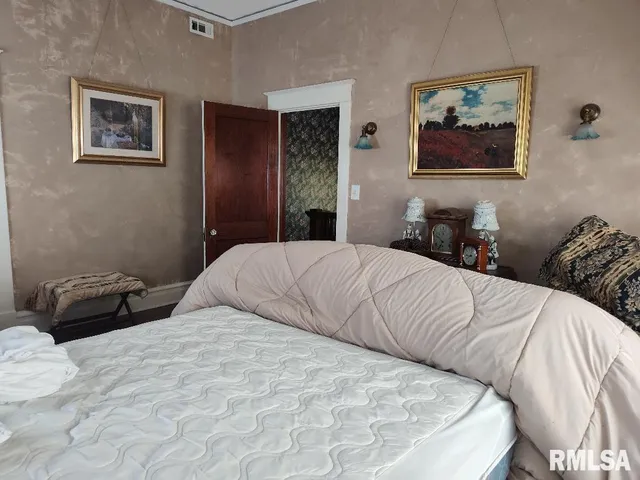 $400,000 | 319 High Street, Mound City, IL 62963