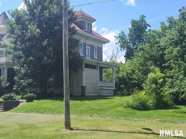 $400,000 | 319 High Street, Mound City, IL 62963