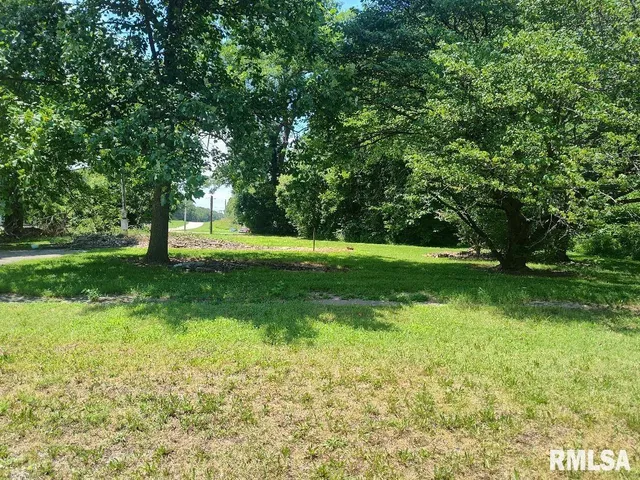 $400,000 | 319 High Street, Mound City, IL 62963