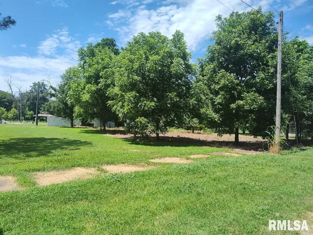 $400,000 | 319 High Street, Mound City, IL 62963