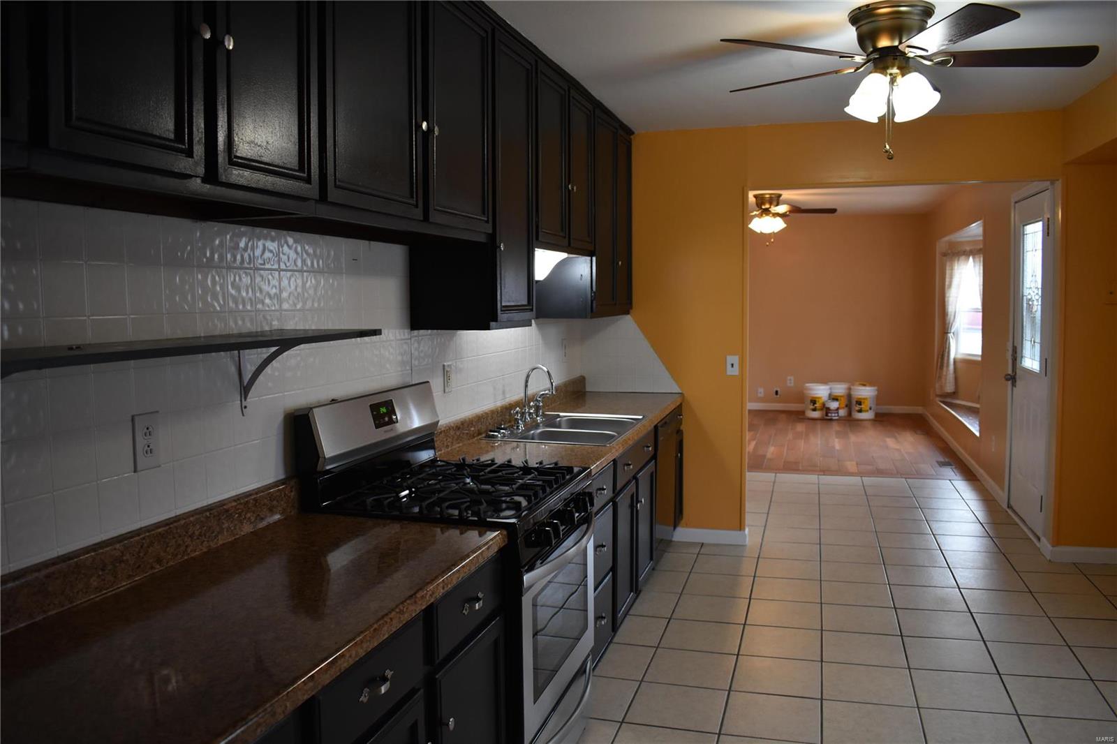 2524 Reveres Route Granite City, IL 62040 - Photo 14 of 34