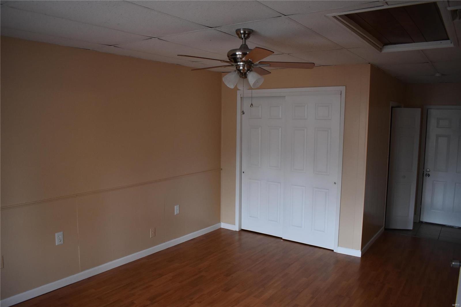 2524 Reveres Route Granite City, IL 62040 - Photo 18 of 34