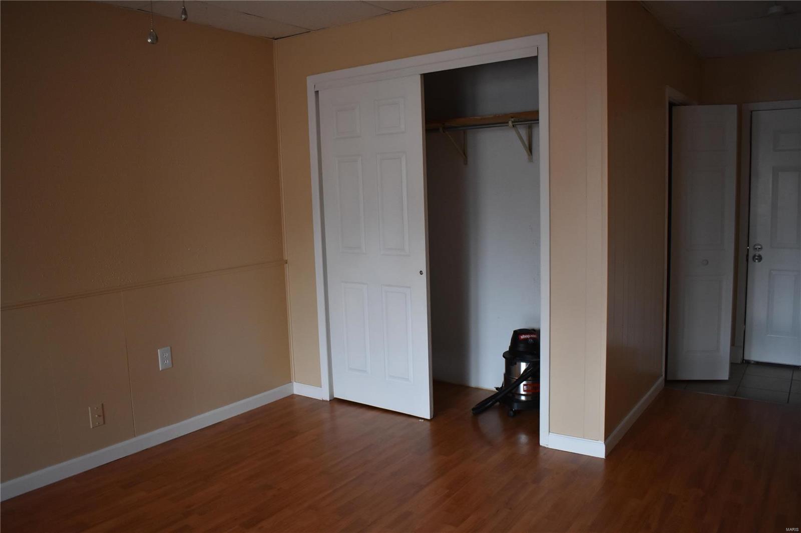 2524 Reveres Route Granite City, IL 62040 - Photo 20 of 34