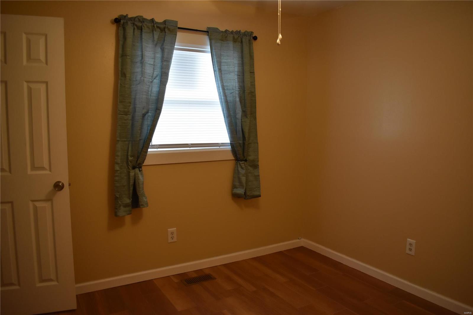 2524 Reveres Route Granite City, IL 62040 - Photo 26 of 34