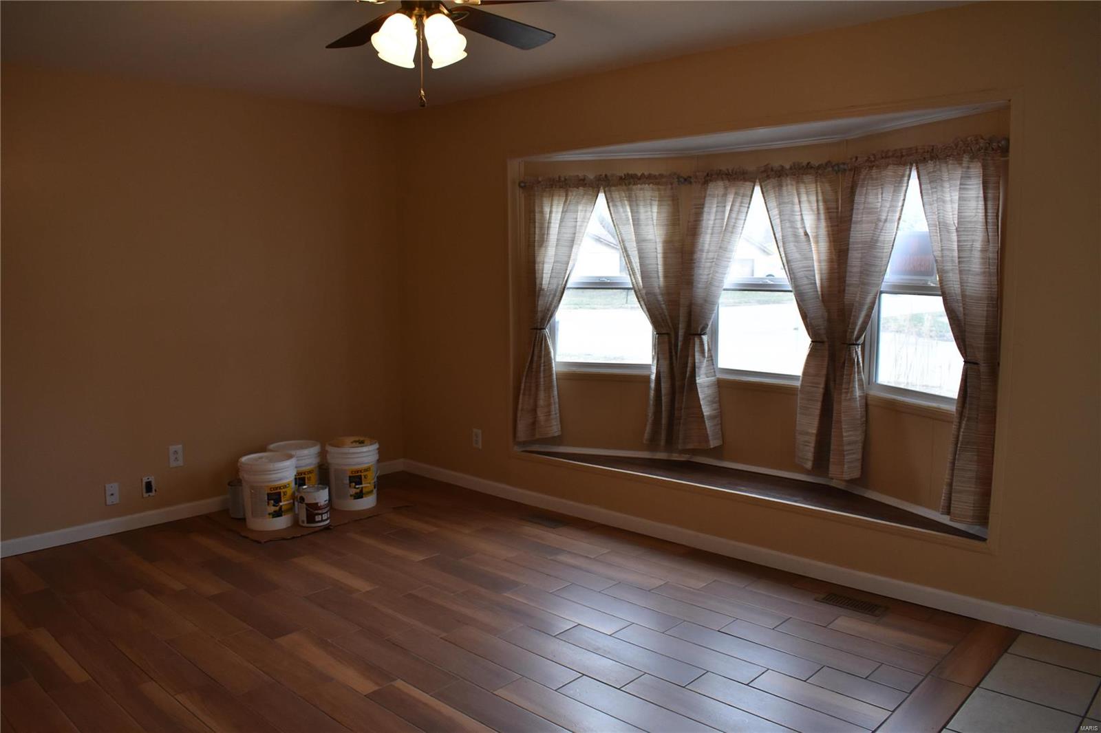 2524 Reveres Route Granite City, IL 62040 - Photo 10 of 34