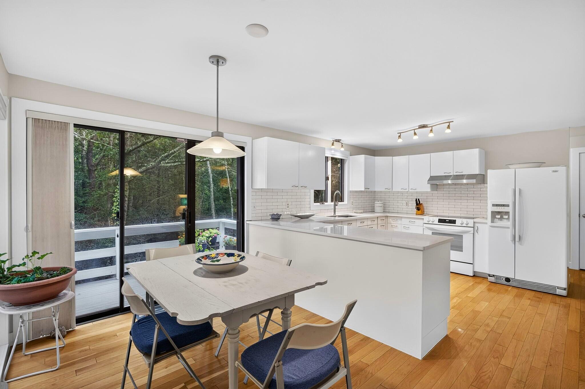 21 Cahoon Road Brewster, MA 02631 - Photo 14 of 46 Spacious Eat-In Kitchen