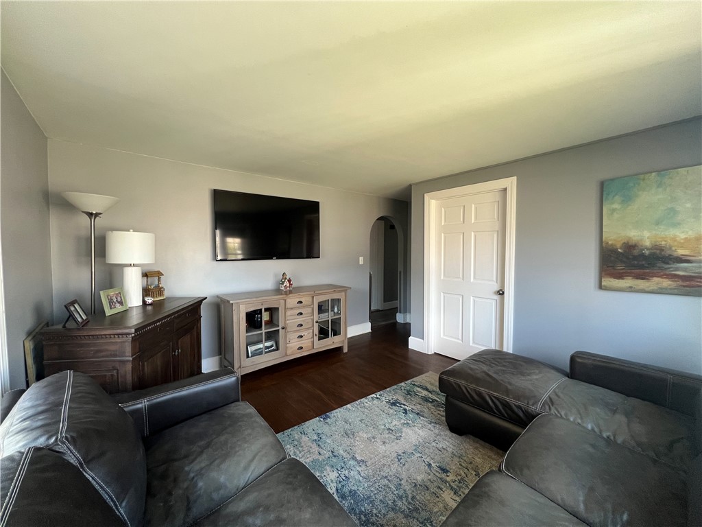 26 Hopkins Terrace Cumberland, RI 02864 - Photo 4 of 31