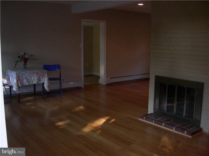 1102 Churchill Road Wyndmoor, PA 19038 - Photo 14 of 16 Living Room