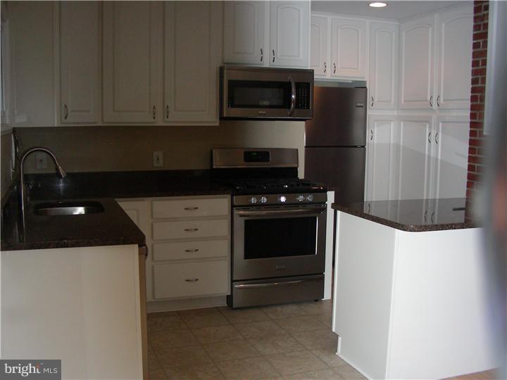 1102 Churchill Road Wyndmoor, PA 19038 - Photo 15 of 16 Kitchen