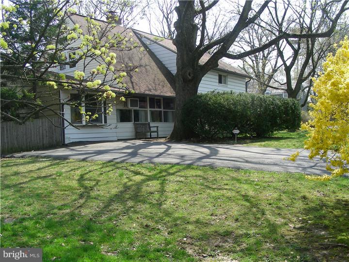 1102 Churchill Road Wyndmoor, PA 19038 - Photo 9 of 16 Exterior