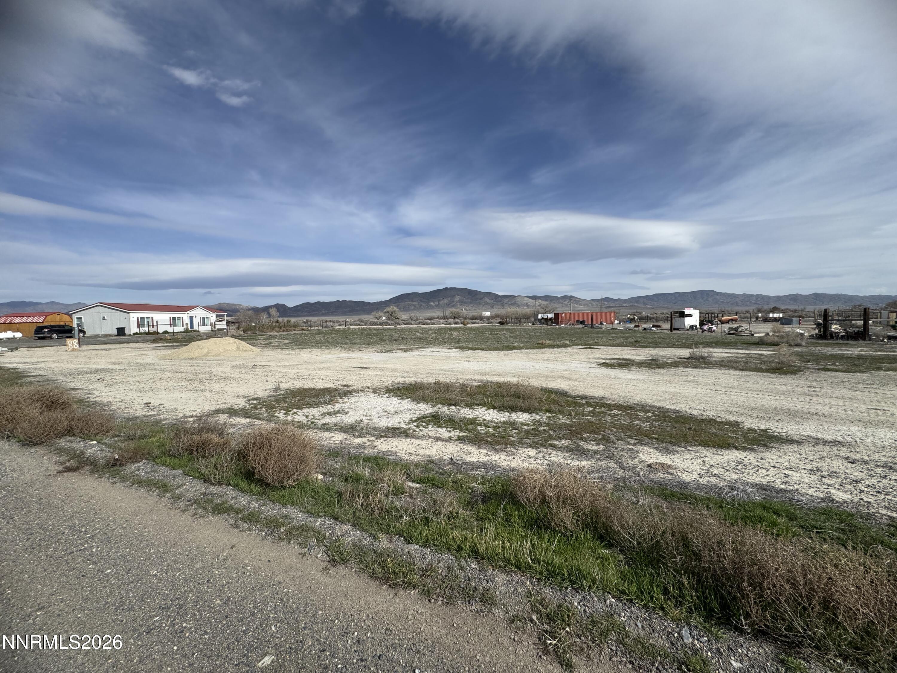 88 River Banks Court Lovelock, NV 89419 - Photo 7 of 8 a view of an ocean and city