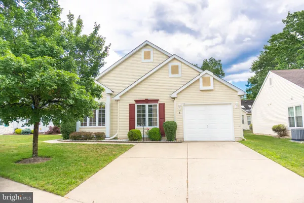 $425,000 | 5 Stewart Court, Jackson, NJ 08527
