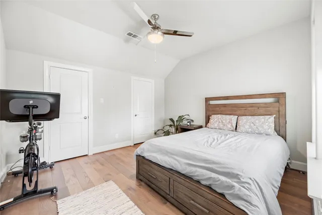 $649,900 | 3402 Timbergrove Heights Street, Houston, TX 77008