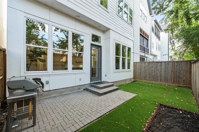 $649,900 | 3402 Timbergrove Heights Street, Houston, TX 77008