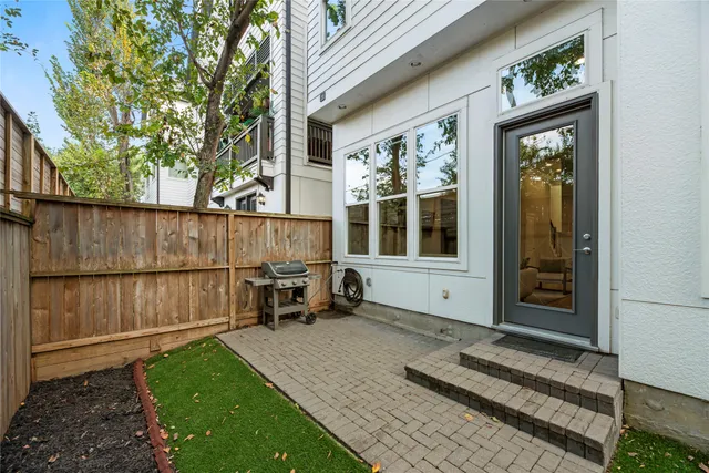 $649,900 | 3402 Timbergrove Heights Street, Houston, TX 77008