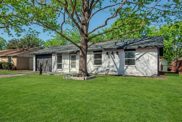 $350,000 | 1913 Fairfield Drive, Plano, TX 75074