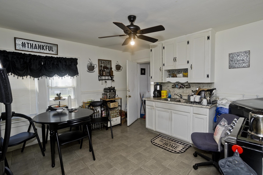 320 Oakland Street Springfield, MA 01108 - Photo 21 of 28