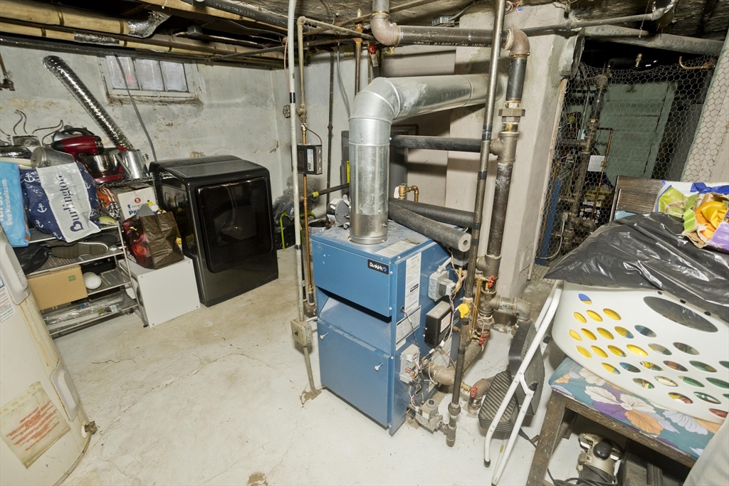 320 Oakland Street Springfield, MA 01108 - Photo 25 of 28