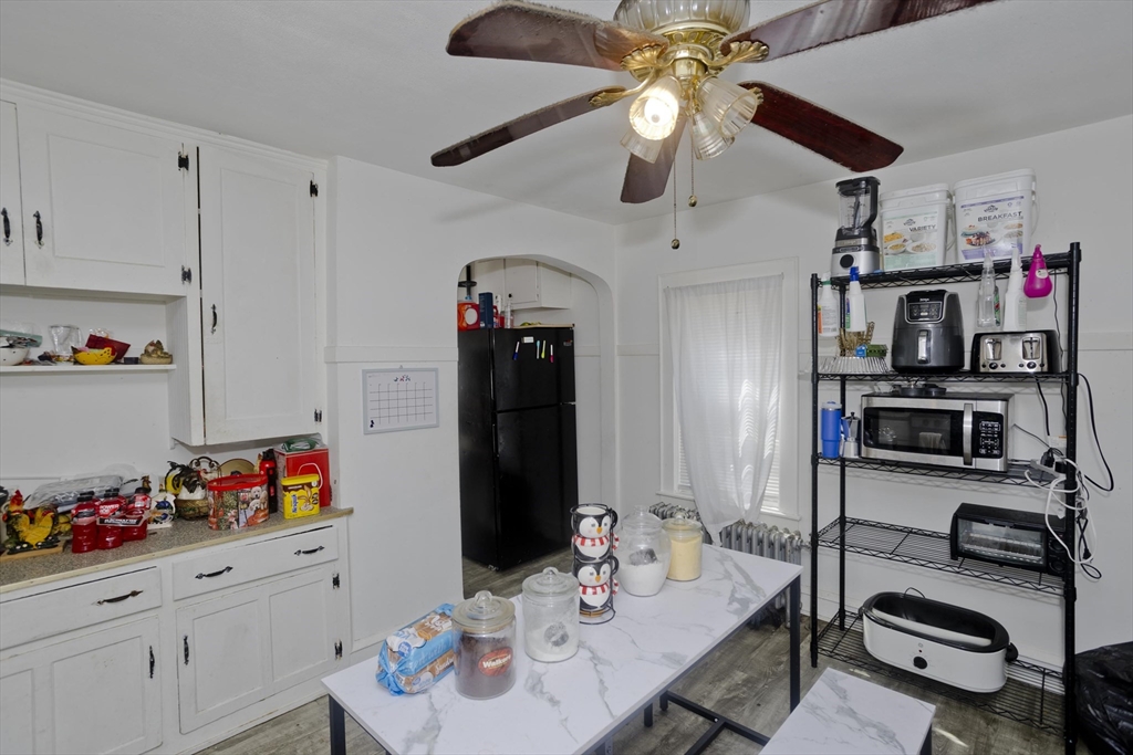 320 Oakland Street Springfield, MA 01108 - Photo 6 of 28