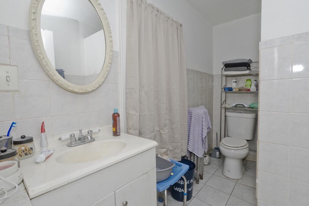 320 Oakland Street Springfield, MA 01108 - Photo 7 of 28