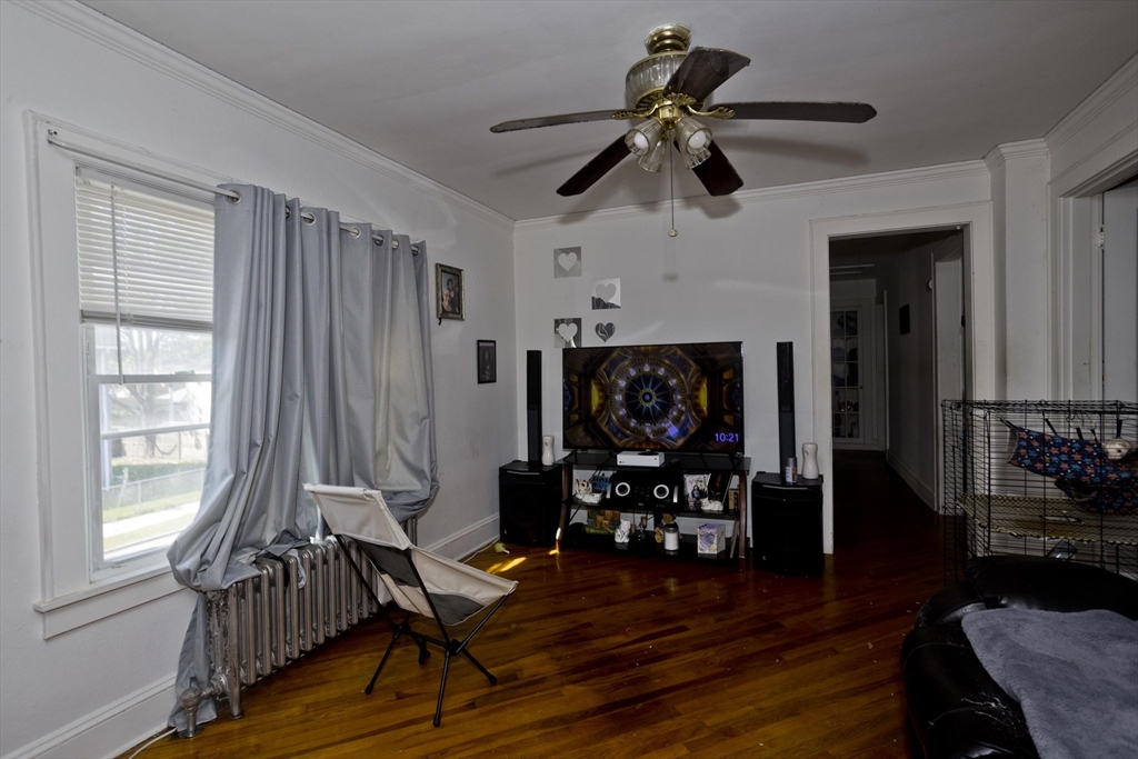 320 Oakland Street Springfield, MA 01108 - Photo 10 of 28