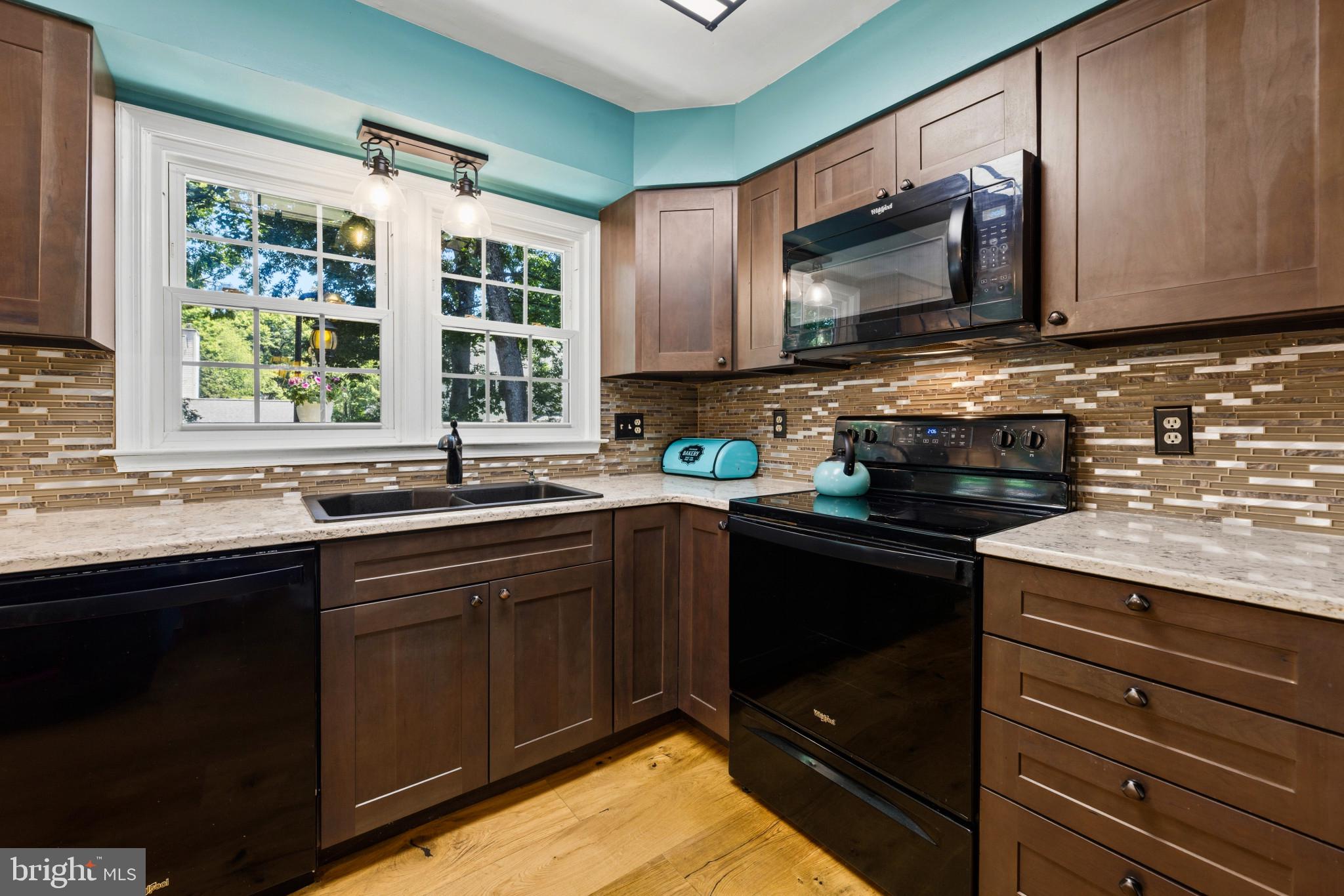 10142 Marshall Pond Road Burke, VA 22015 - Photo 10 of 26