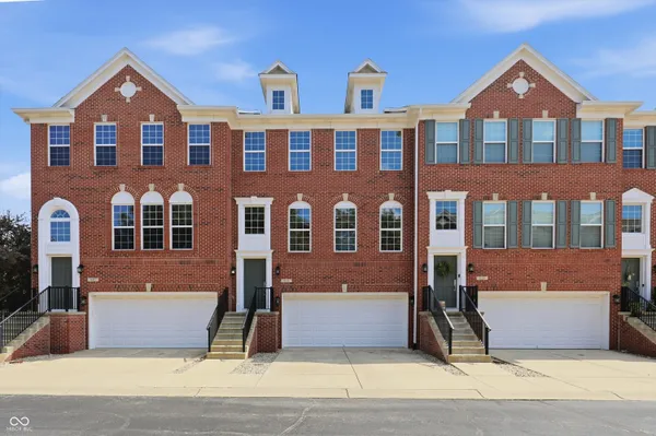 $425,000 | 835 Ivy Lane, Carmel, IN 46032