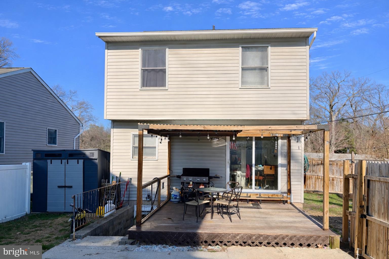 7850 East Shore Road Pasadena, MD 21122 - Photo 3 of 4