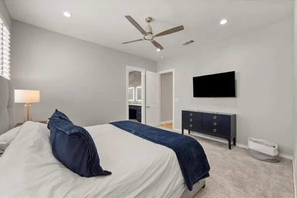 $595,000 | 1207 Beaconsfield Lane, Unit 405, Arlington, TX 76011