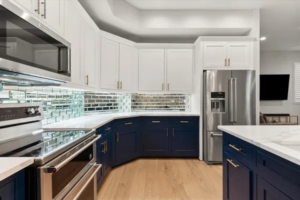 $595,000 | 1207 Beaconsfield Lane, Unit 405, Arlington, TX 76011