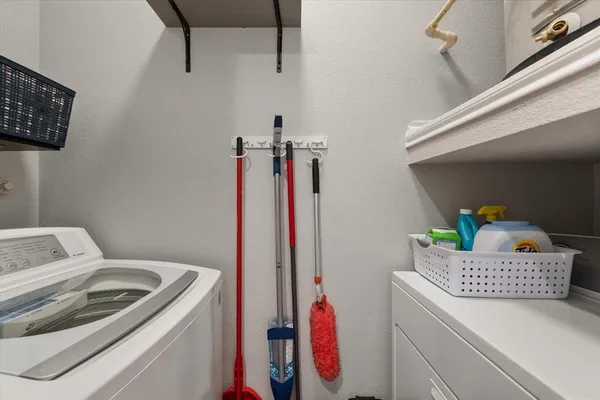 $595,000 | 1207 Beaconsfield Lane, Unit 405, Arlington, TX 76011