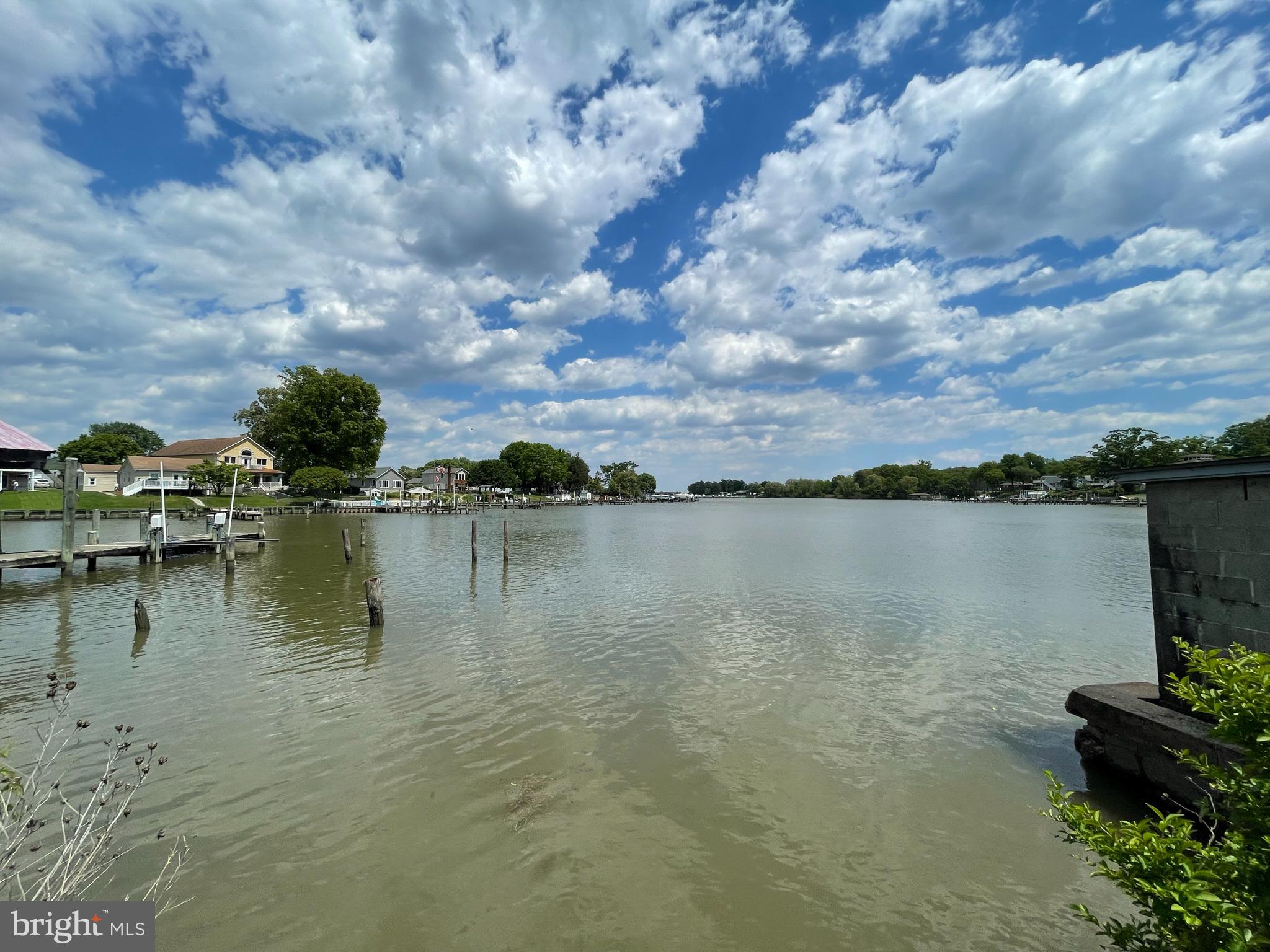 343 Worton Road Essex, MD 21221 - Photo 2 of 17 Water view