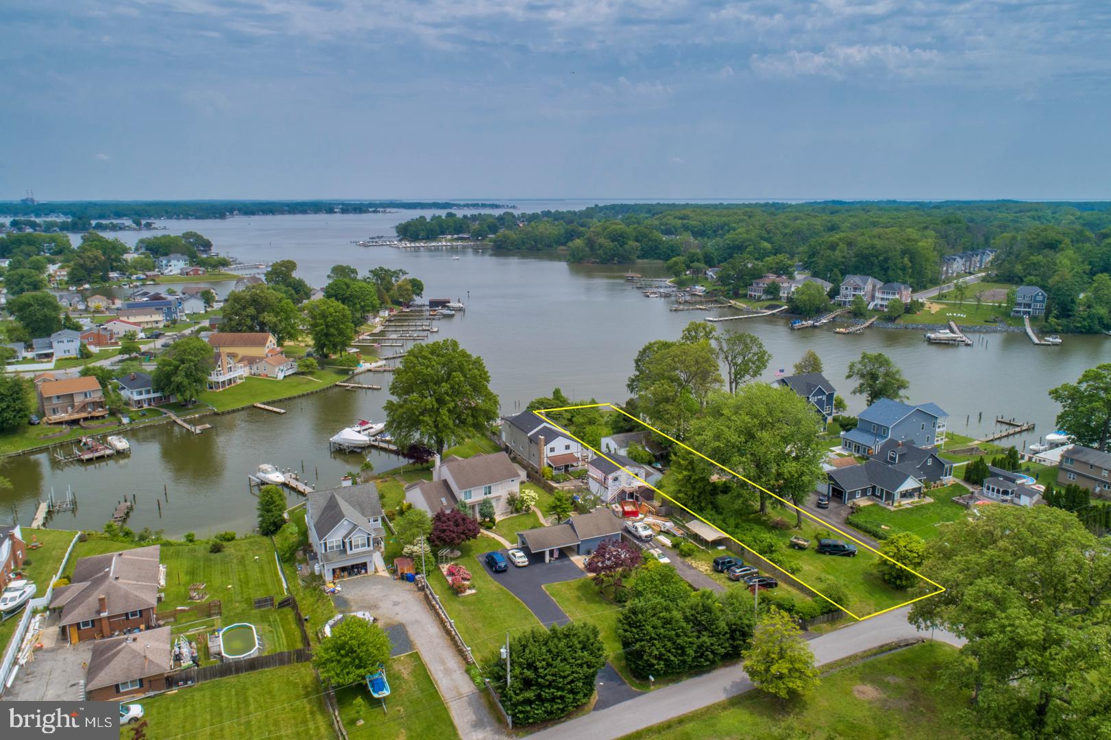 343 Worton Road Essex, MD 21221 - Photo 4 of 17 Aerial View (Lot Lines Approximate)