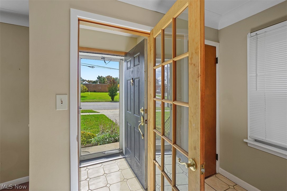 3961 Silsby Road Cleveland, OH 44118 - Photo 2 of 29 Gallery Image 2
