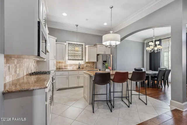 $2,000 | 216 Croft Row, Lafayette, LA 70503