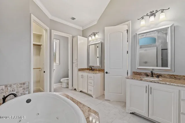 $2,000 | 216 Croft Row, Lafayette, LA 70503