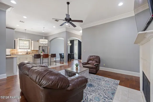 $2,000 | 216 Croft Row, Lafayette, LA 70503