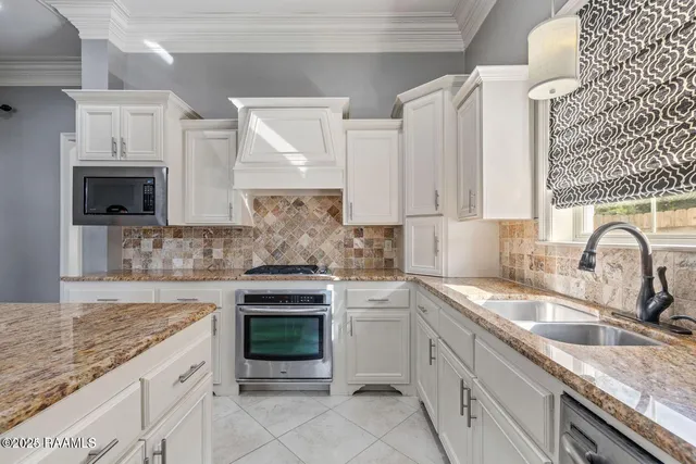 $2,000 | 216 Croft Row, Lafayette, LA 70503